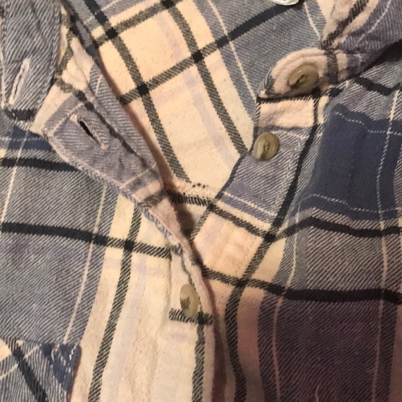 Urban Outfitters Flannel - Picture 6 of 8